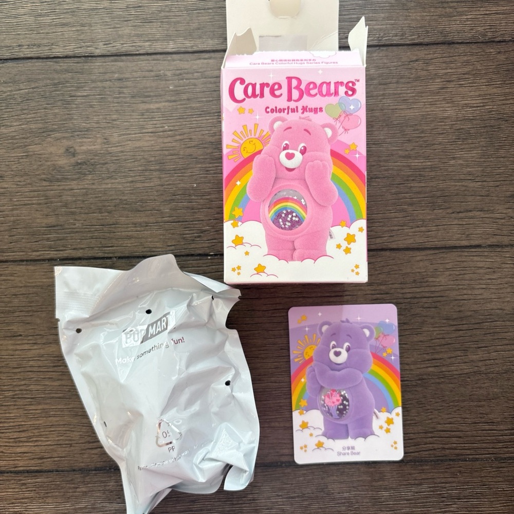 POPMART Care Bears Colorful Hugs Share Bear